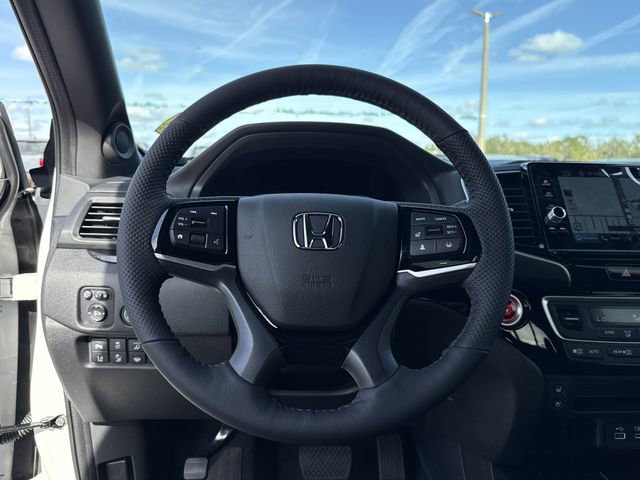 New 2026 Honda Ridgeline Black Edition image 38