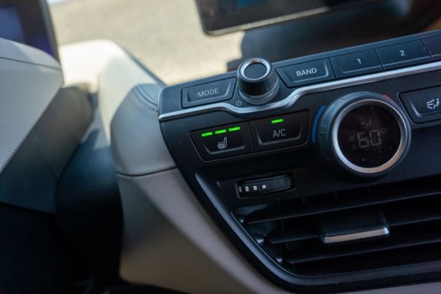 Used 2018 BMW i3 w/ Range Extender RWD image 19