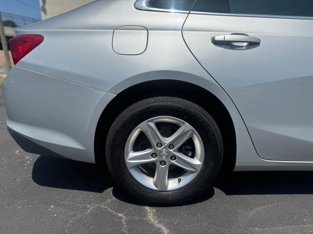 Used 2020 Chevrolet Malibu LS w/ Driver Confidence Package II image 23