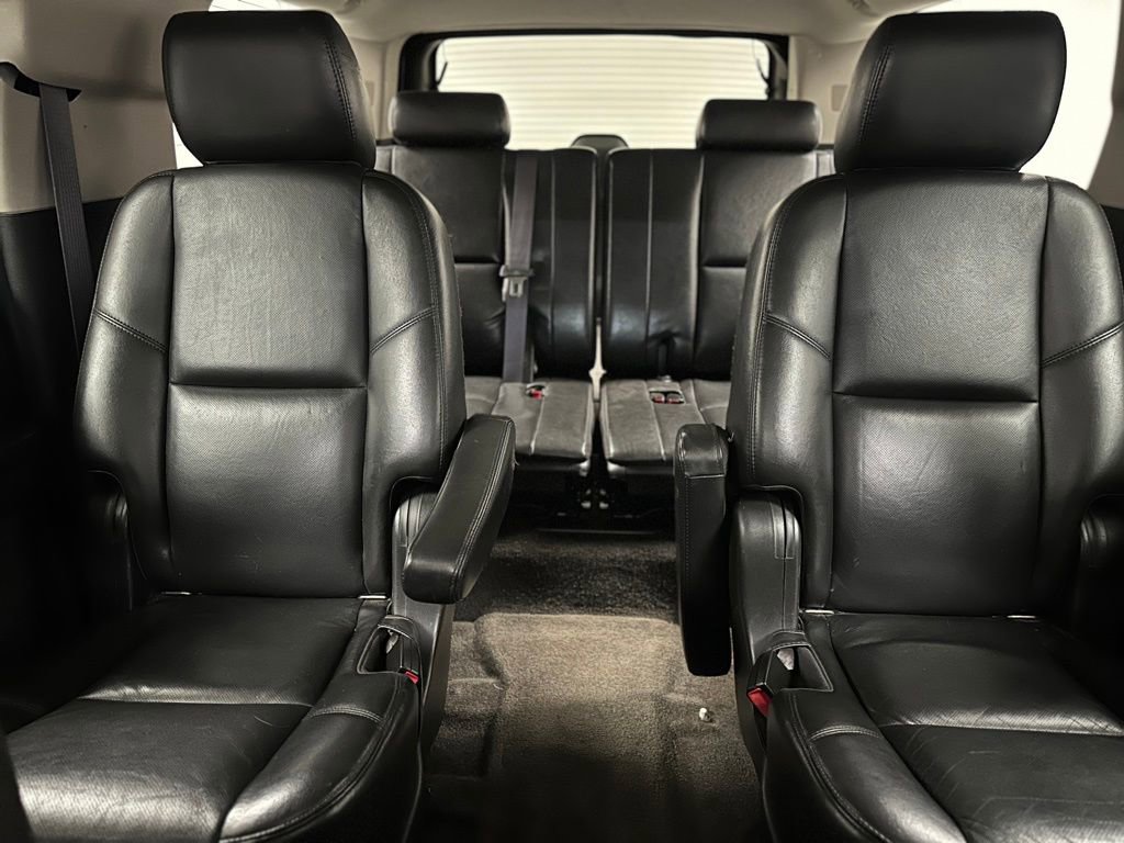 Used 2011 GMC Yukon XL Denali image 16
