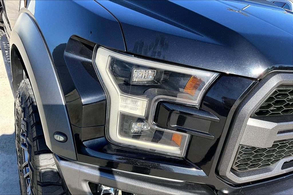 Used 2019 Ford F150 Raptor w/ Equipment Group 802A Luxury AWD/4WD image 29