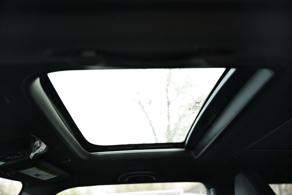 New 2026 MINI Cooper 2-Door Hardtop FWD image 17