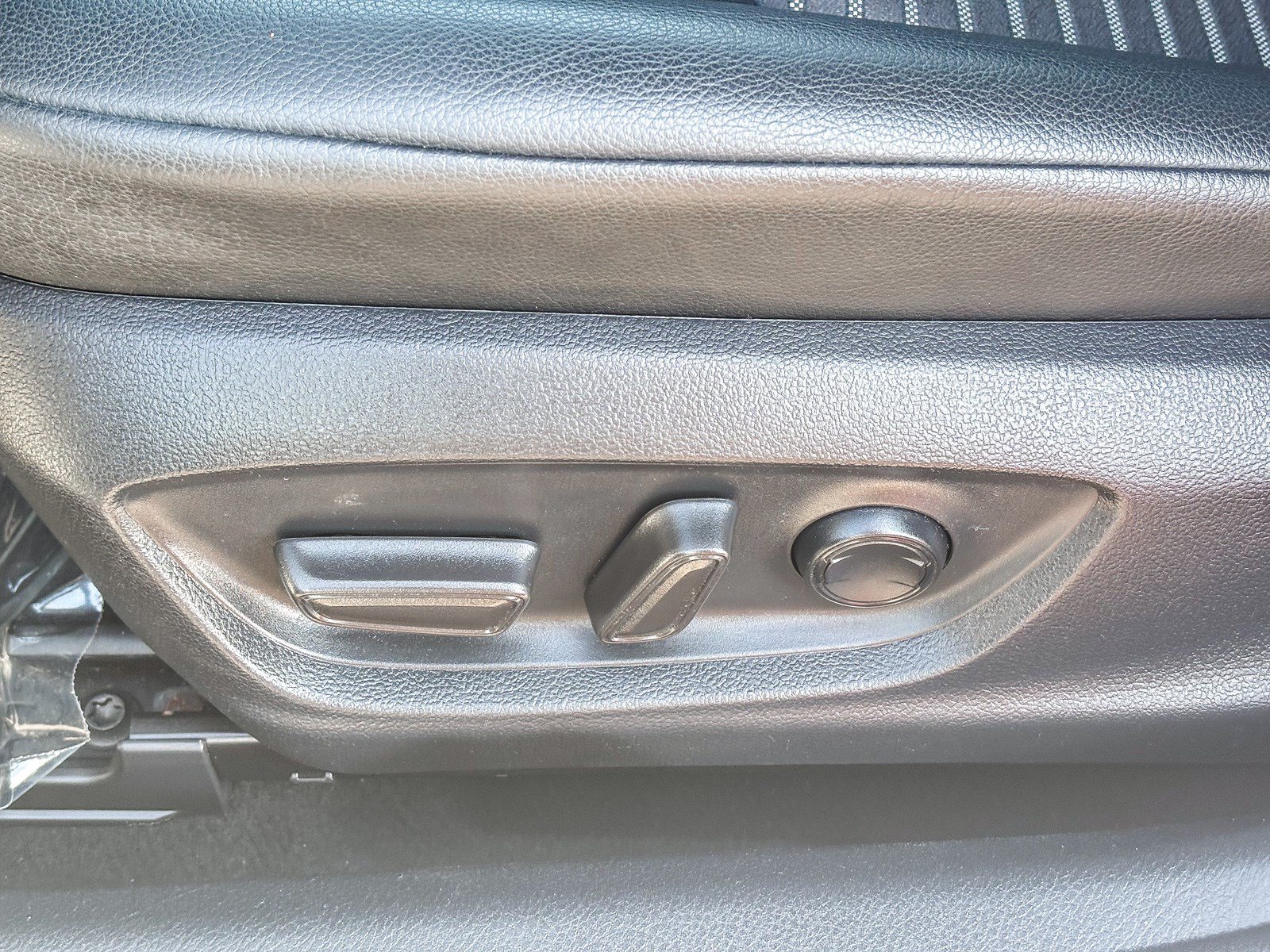 Certified 2024 Toyota Camry SE FWD image 23