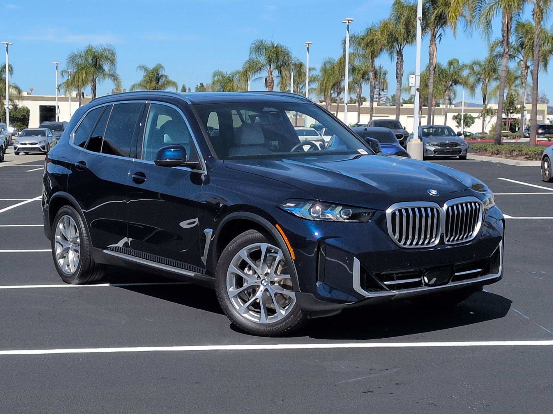 Used 2026 BMW X5 xDrive40i w/ Premium Package image 2