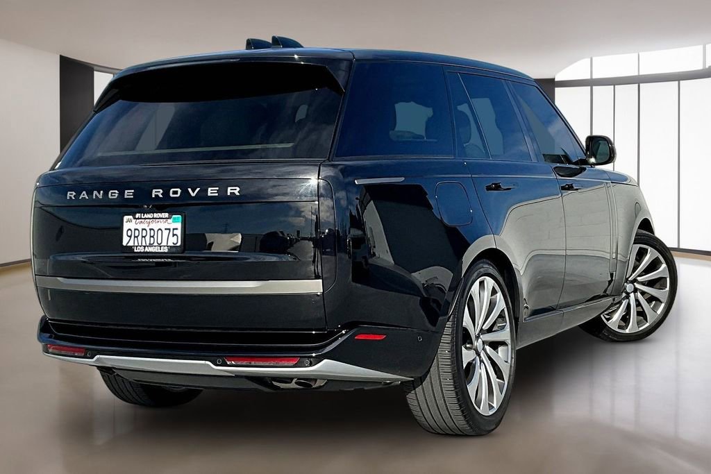 Certified 2025 Land Rover Range Rover SE AWD/4WD image 6