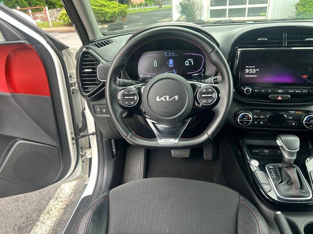 Used 2023 Kia Soul GT-Line FWD image 13