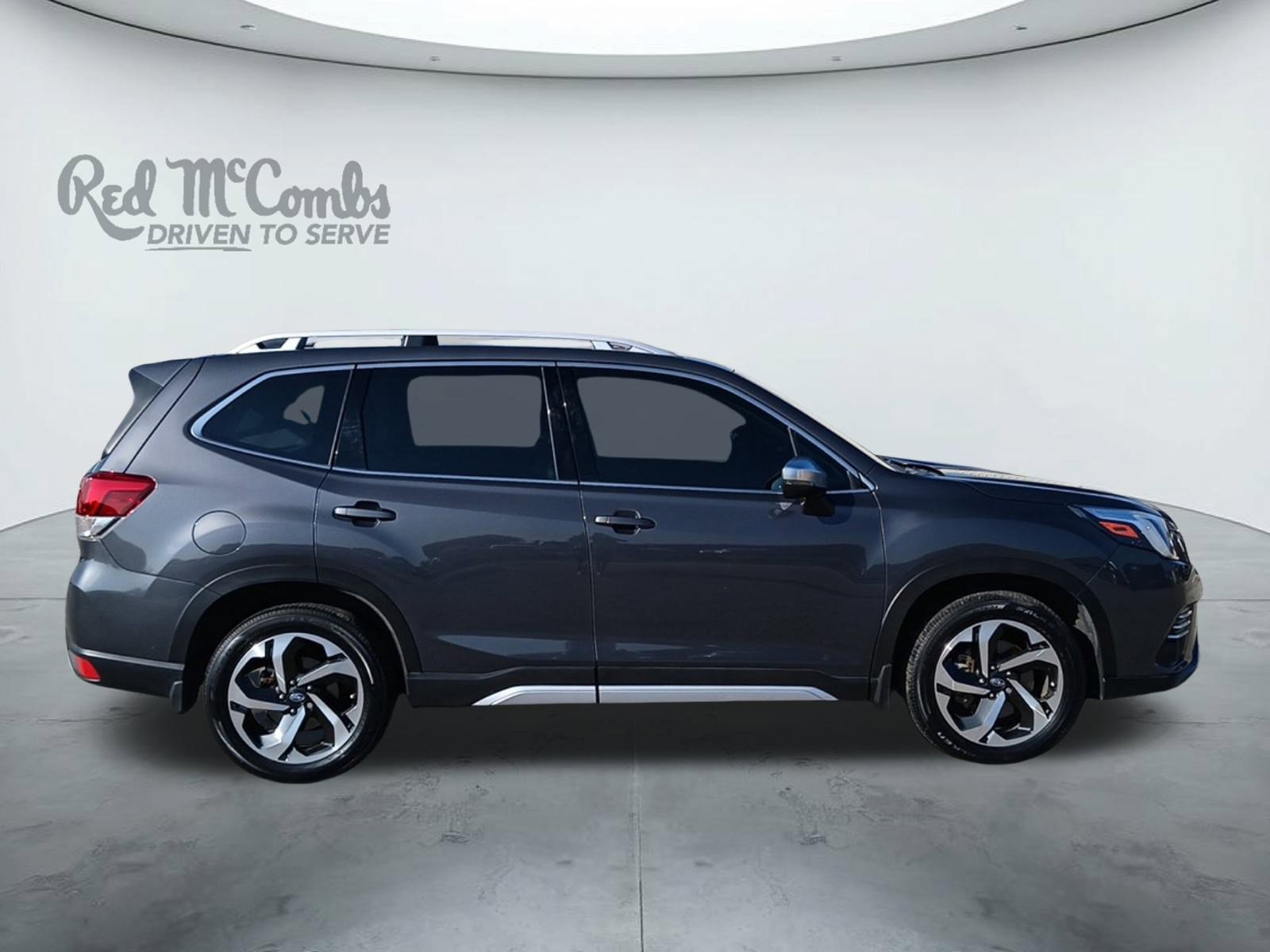 Used 2023 Subaru Forester Touring image 6