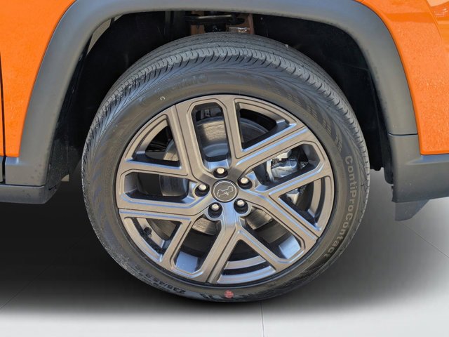 New 2026 Jeep Compass Latitude w/ Sun and Sound Group image 9