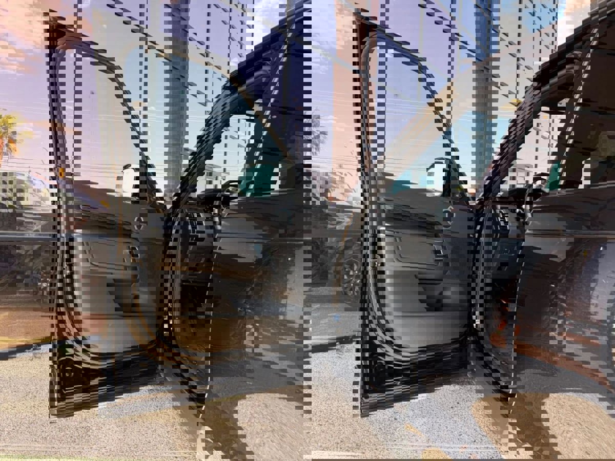 Used 2019 Land Rover Discovery HSE image 54