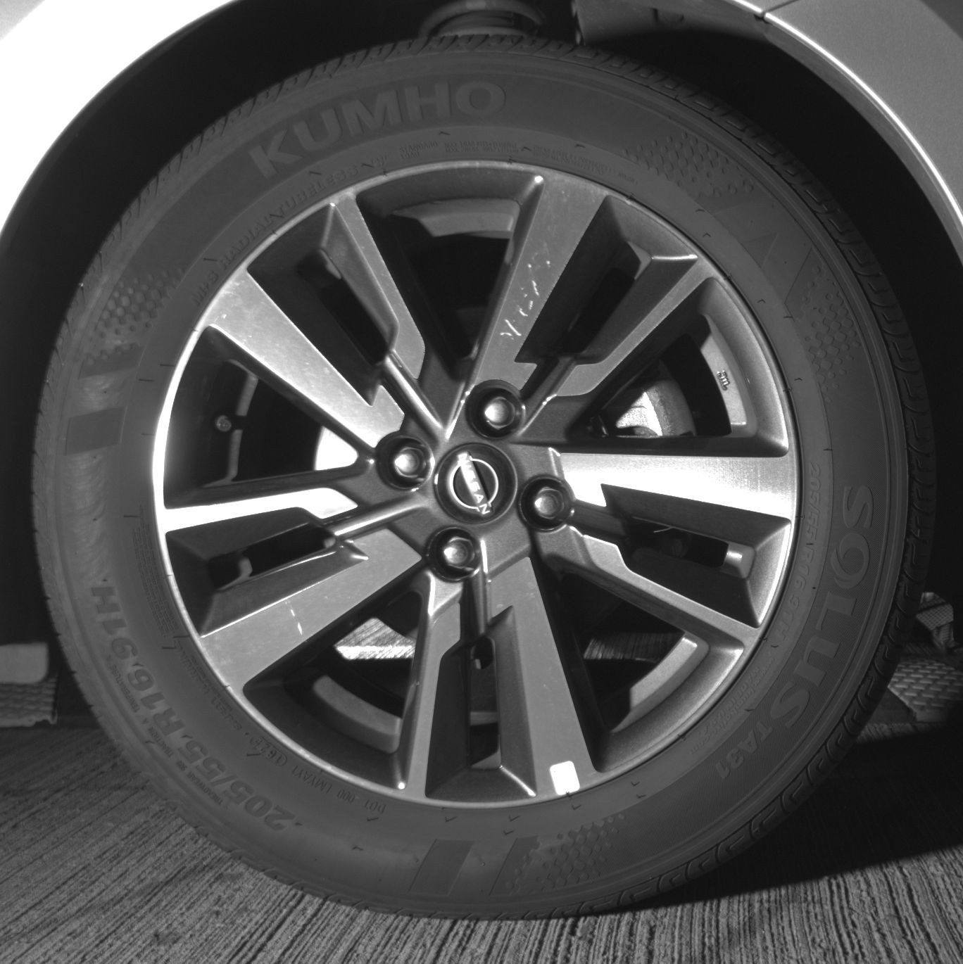 Used 2025 Nissan Versa SV image 13