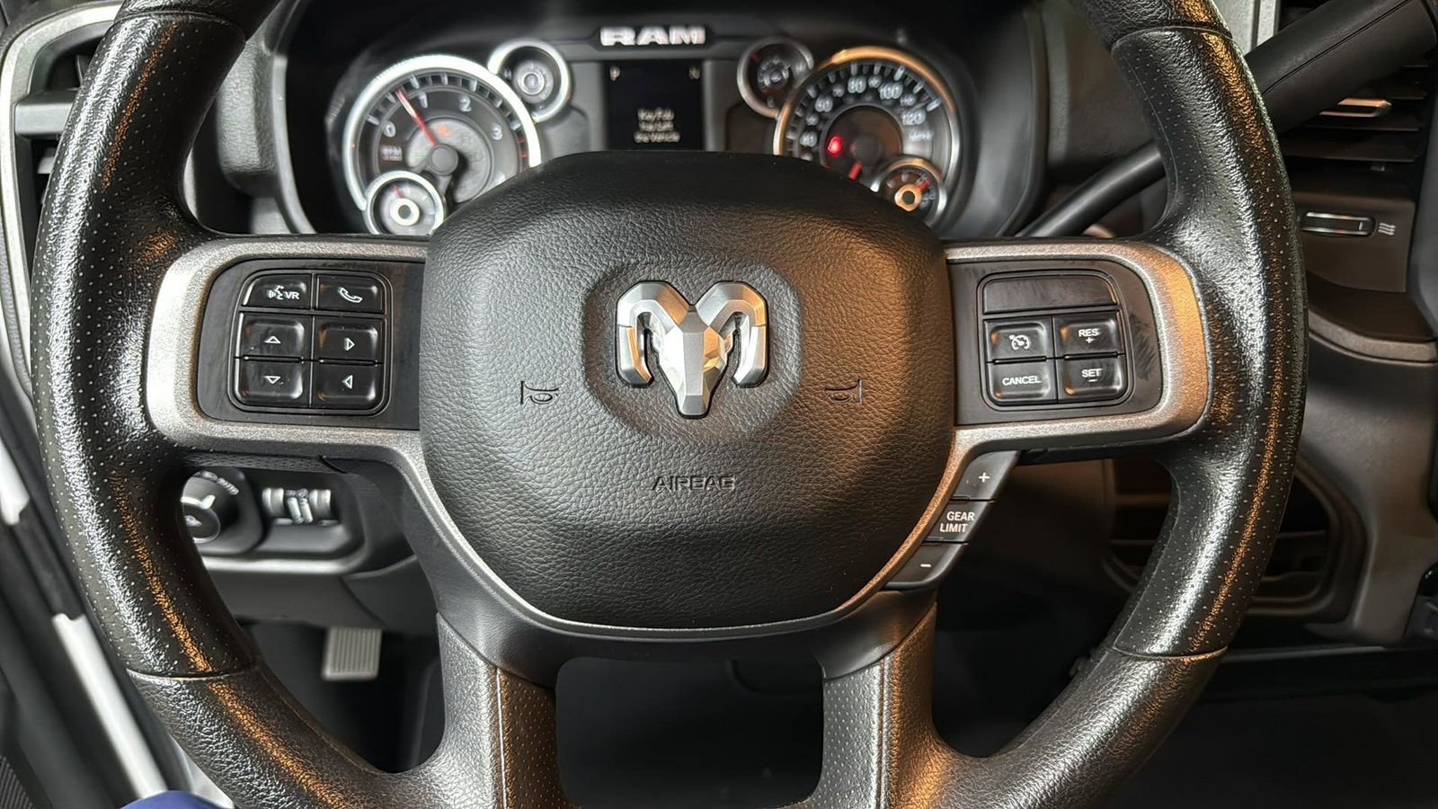 Used 2020 RAM 3500 Tradesman image 15