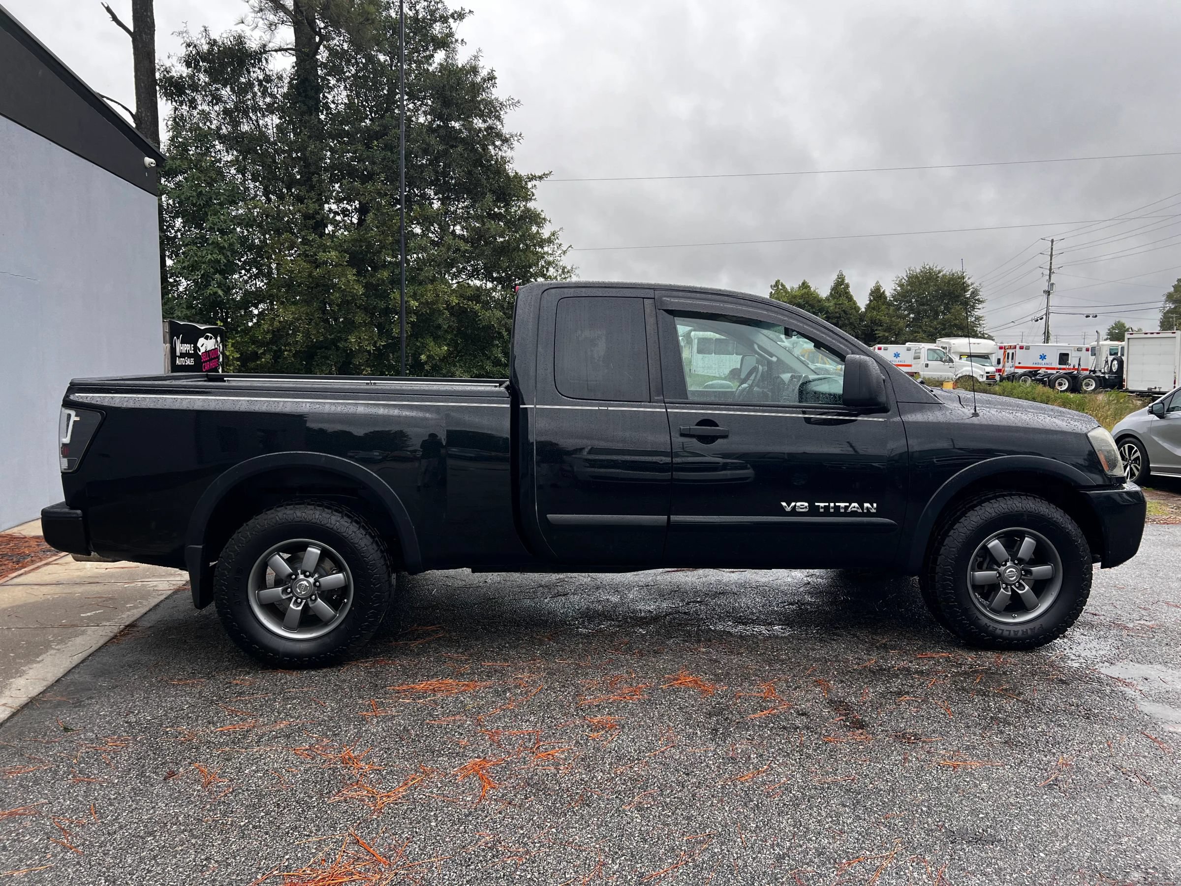 Used 2015 Nissan Titan PRO-4X w/ Pro-4x Luxury Package AWD/4WD image 4