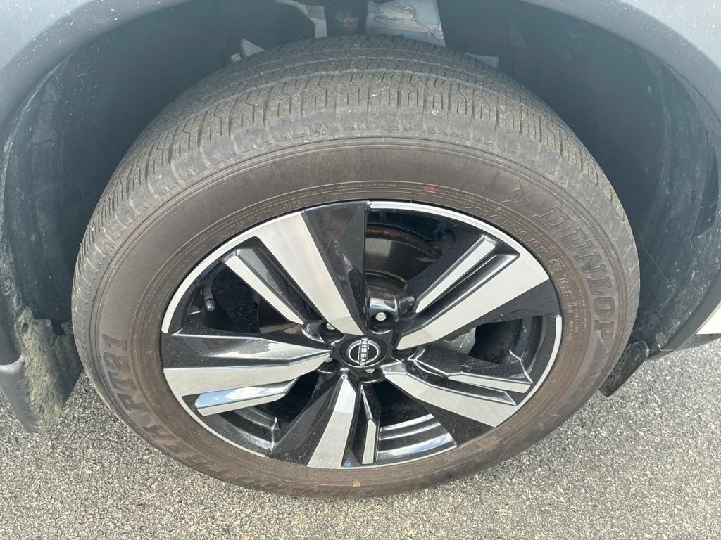 Certified 2023 Nissan Rogue SL w/ SL Premium Package AWD/4WD image 9
