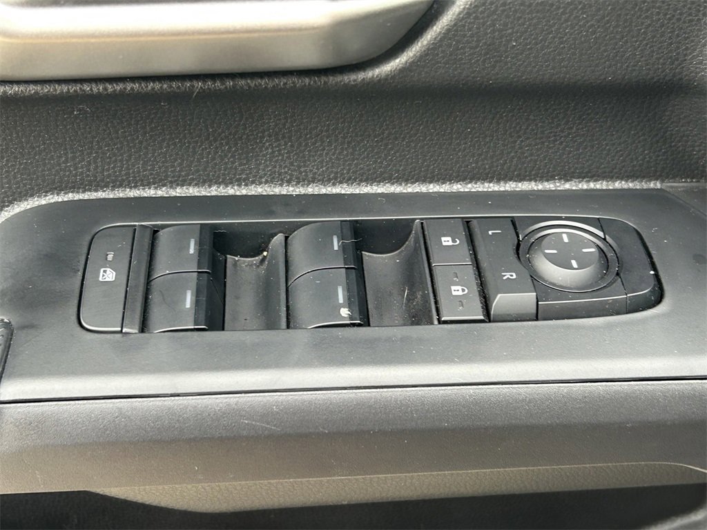 Used 2025 Toyota Tacoma TRD Sport image 24