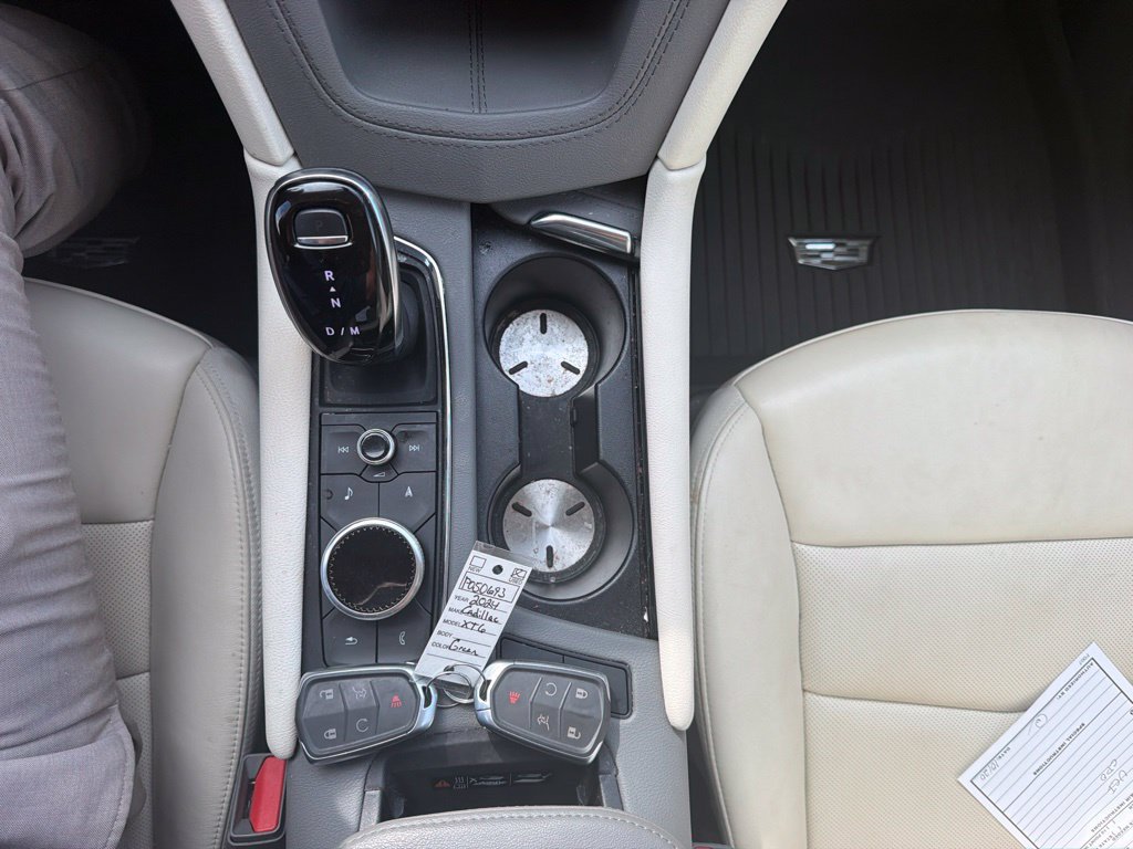 Used 2024 Cadillac XT6 Premium Luxury w/ LPO, Floor Liner Package AWD/4WD image 18
