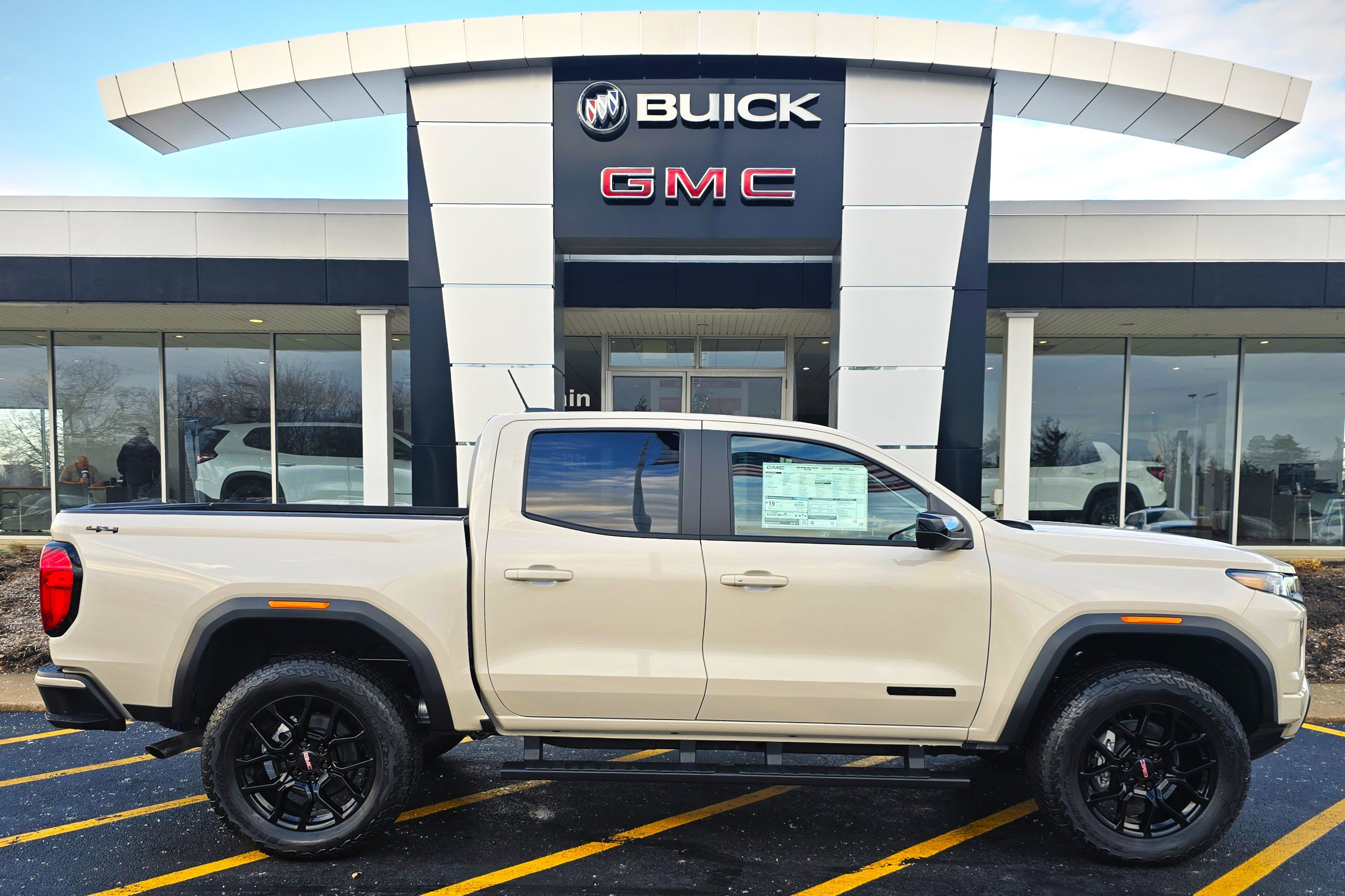 New 2026 GMC Canyon Elevation w/ Convenience Package image 11