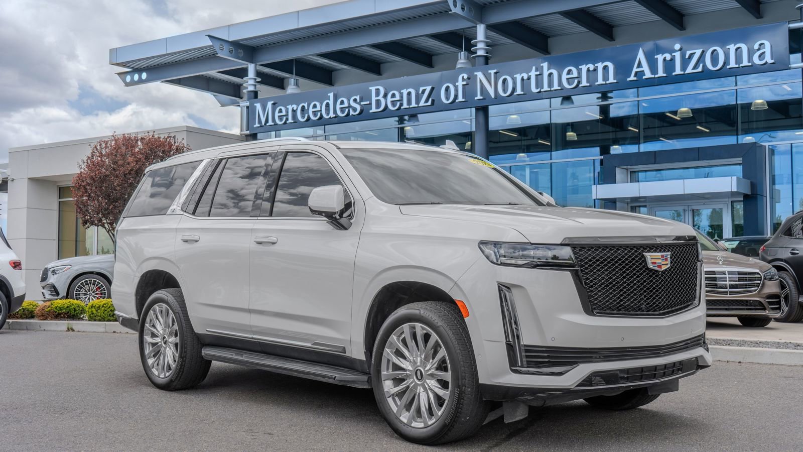 Used 2023 Cadillac Escalade Premium Luxury AWD/4WD video 1