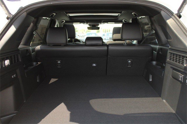 Certified 2025 MAZDA CX-70 3.3 Turbo w/ Premium Plus Pkg image 6