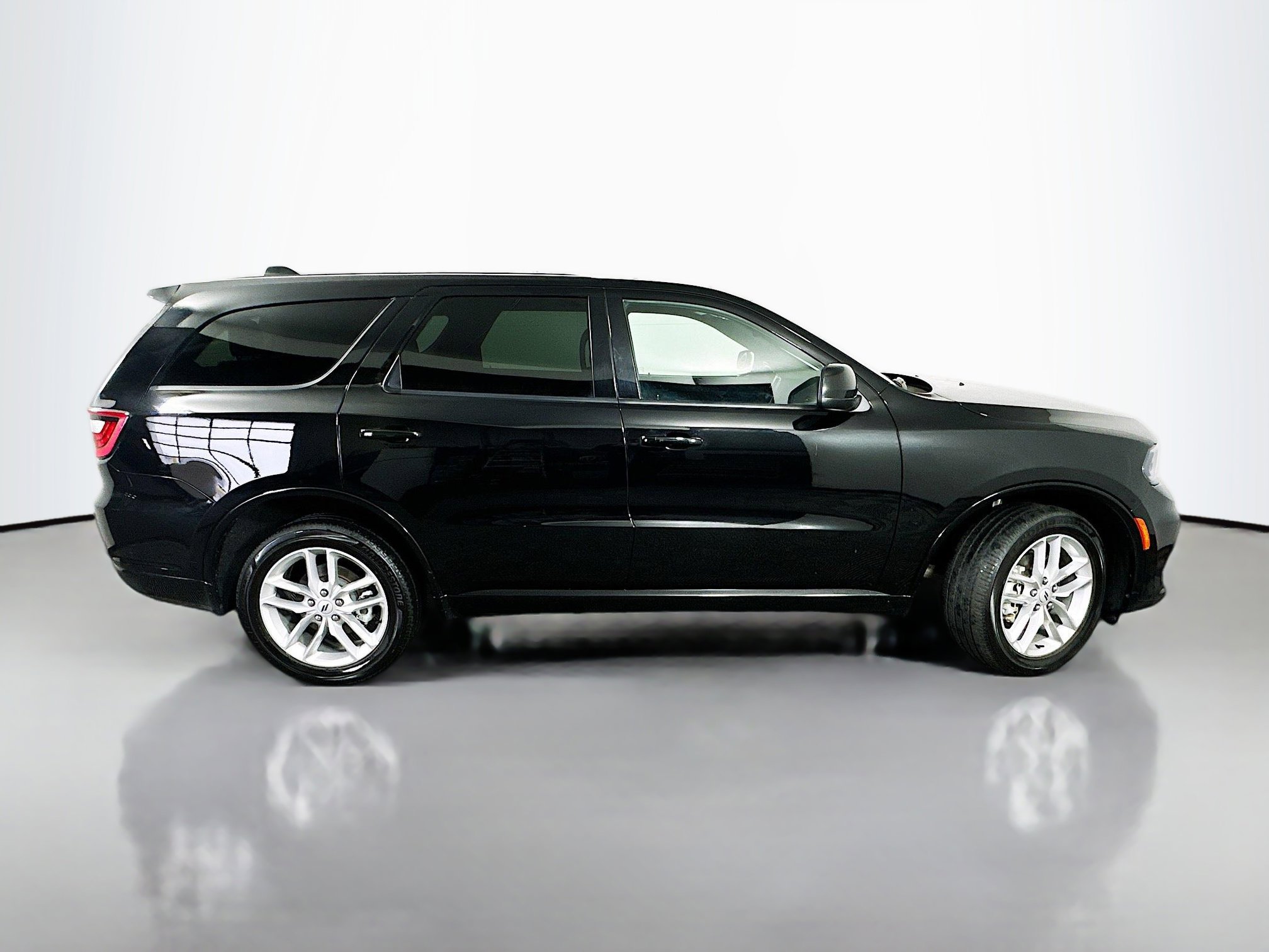 Used 2025 Dodge Durango GT AWD/4WD image 8