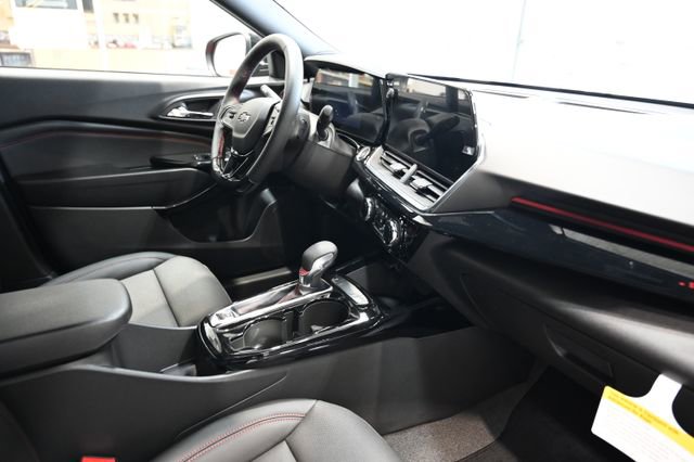 New 2026 Chevrolet Trax RS w/ Driver Confidence Package FWD image 13