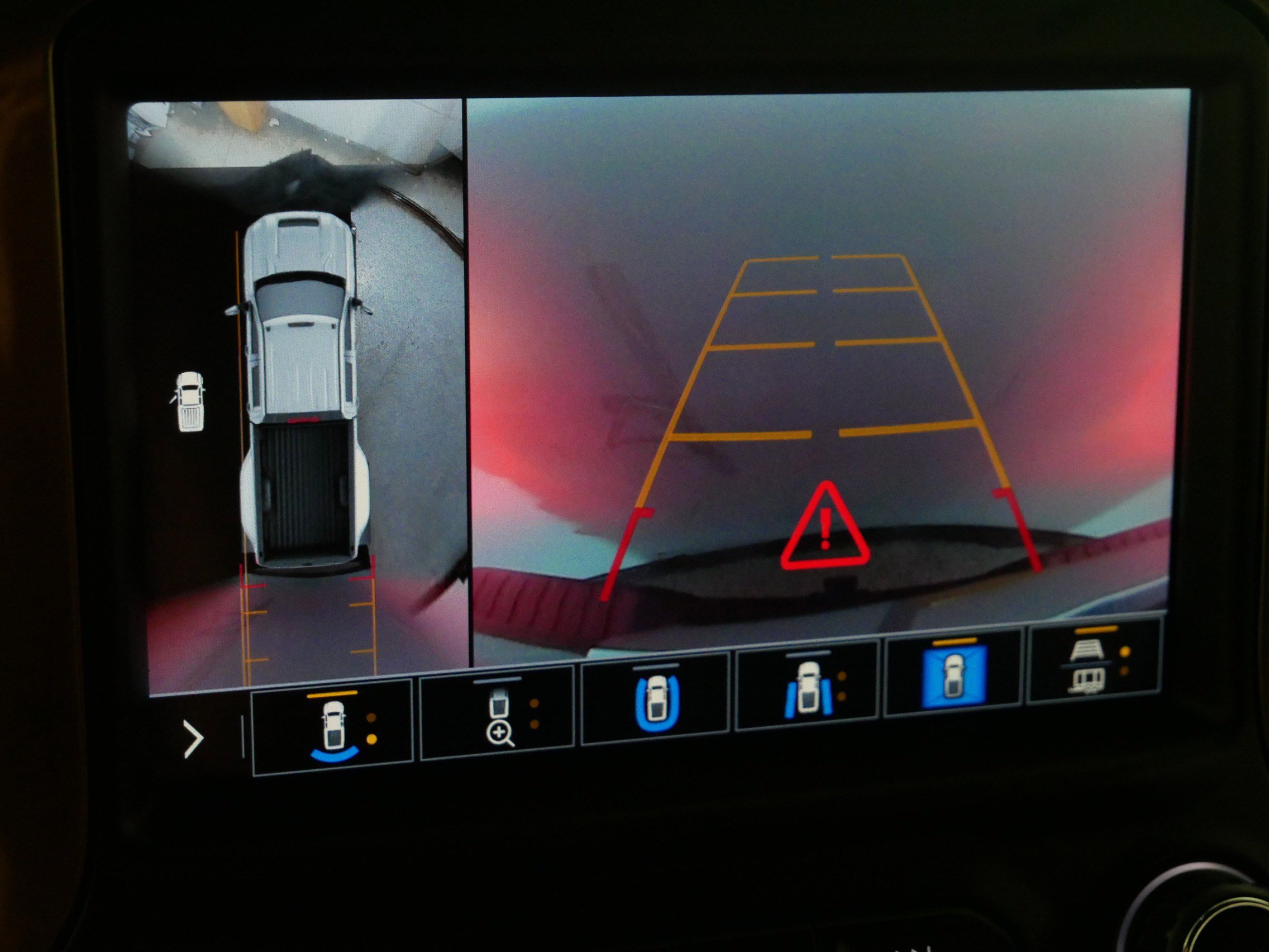 Used 2022 Chevrolet Silverado 3500 High Country image 33