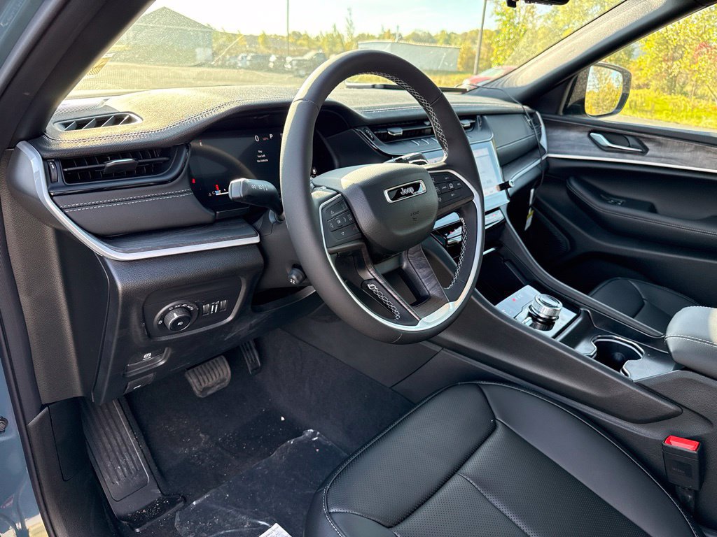 New 2027 Jeep Grand Cherokee Limited AWD/4WD image 27