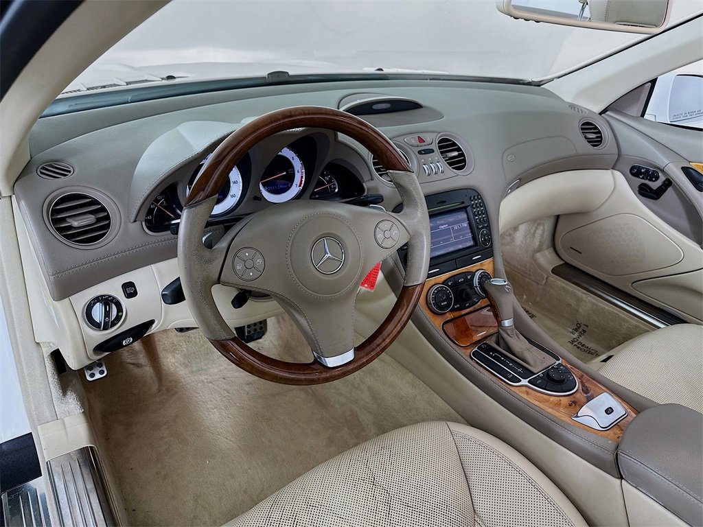 Used 2009 Mercedes-Benz SL 550 image 9