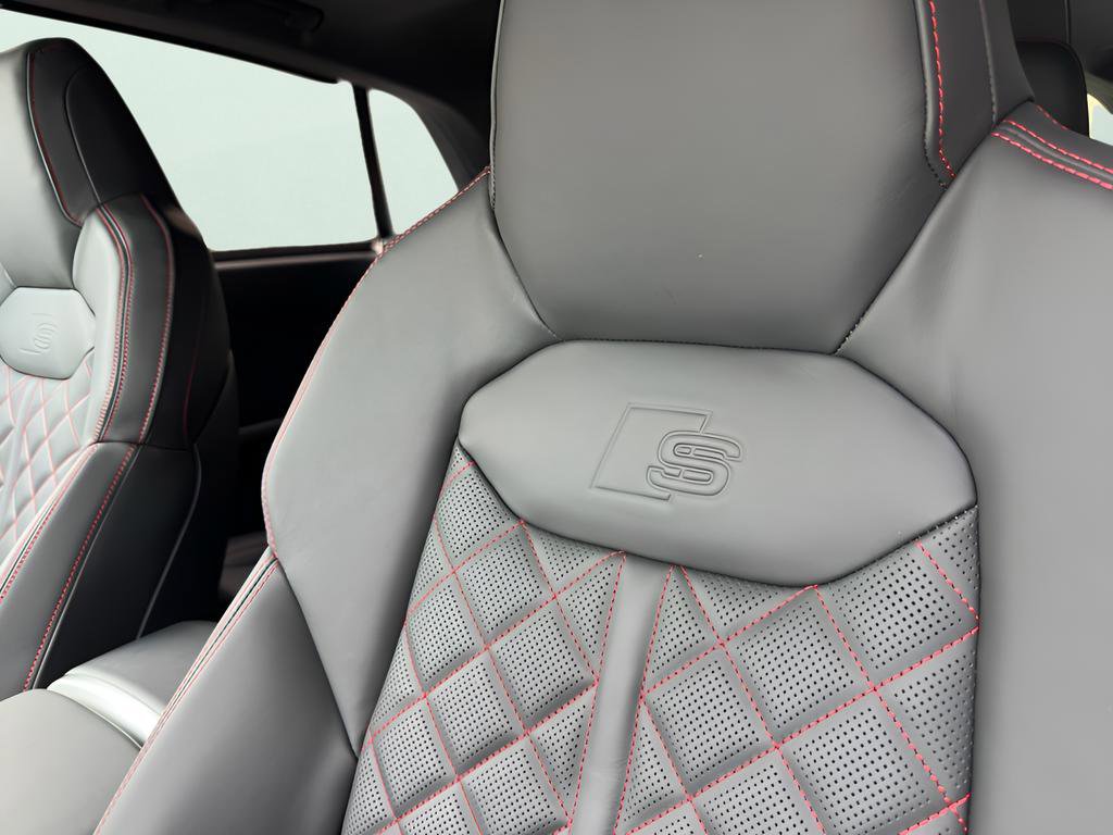 New 2026 Audi SQ8 Prestige AWD/4WD image 17