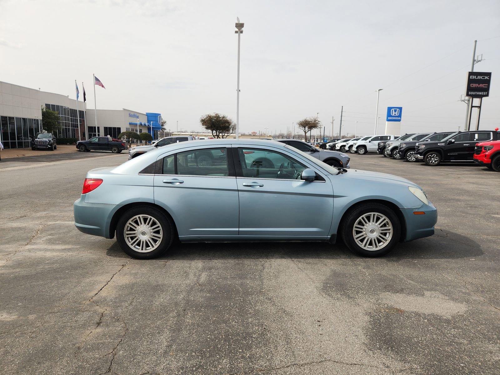 Used 2009 Chrysler Sebring Touring image 7