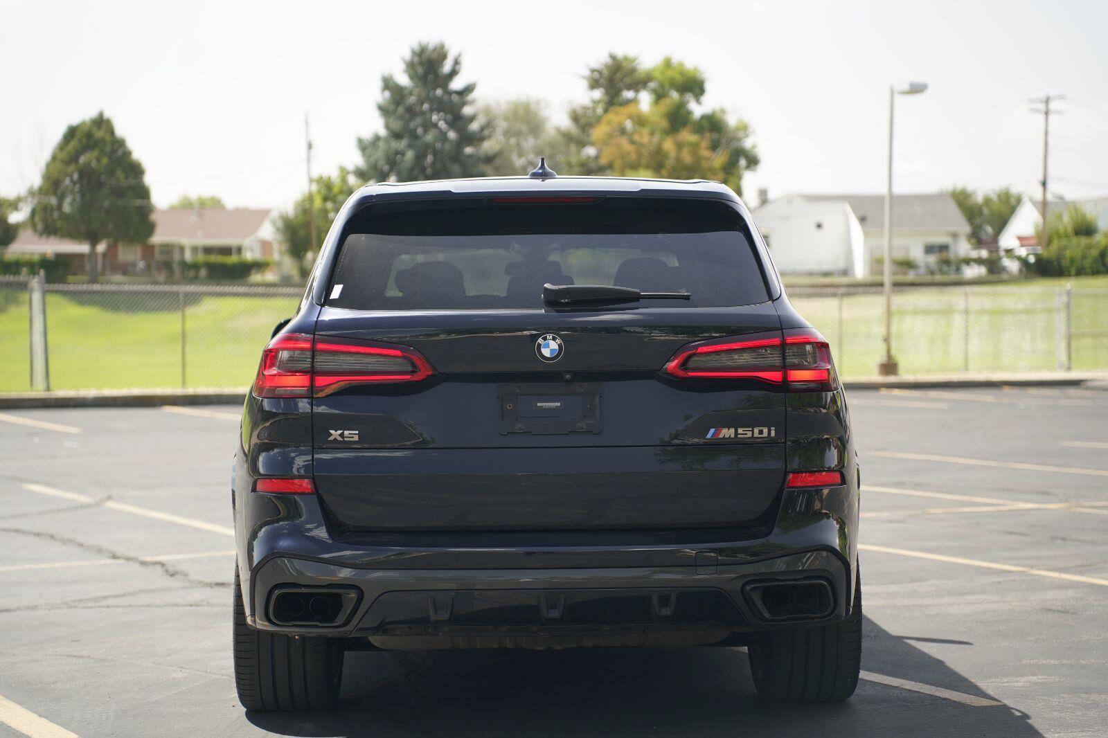 Used 2020 BMW X5 M50i w/ Executive Package AWD/4WD image 4