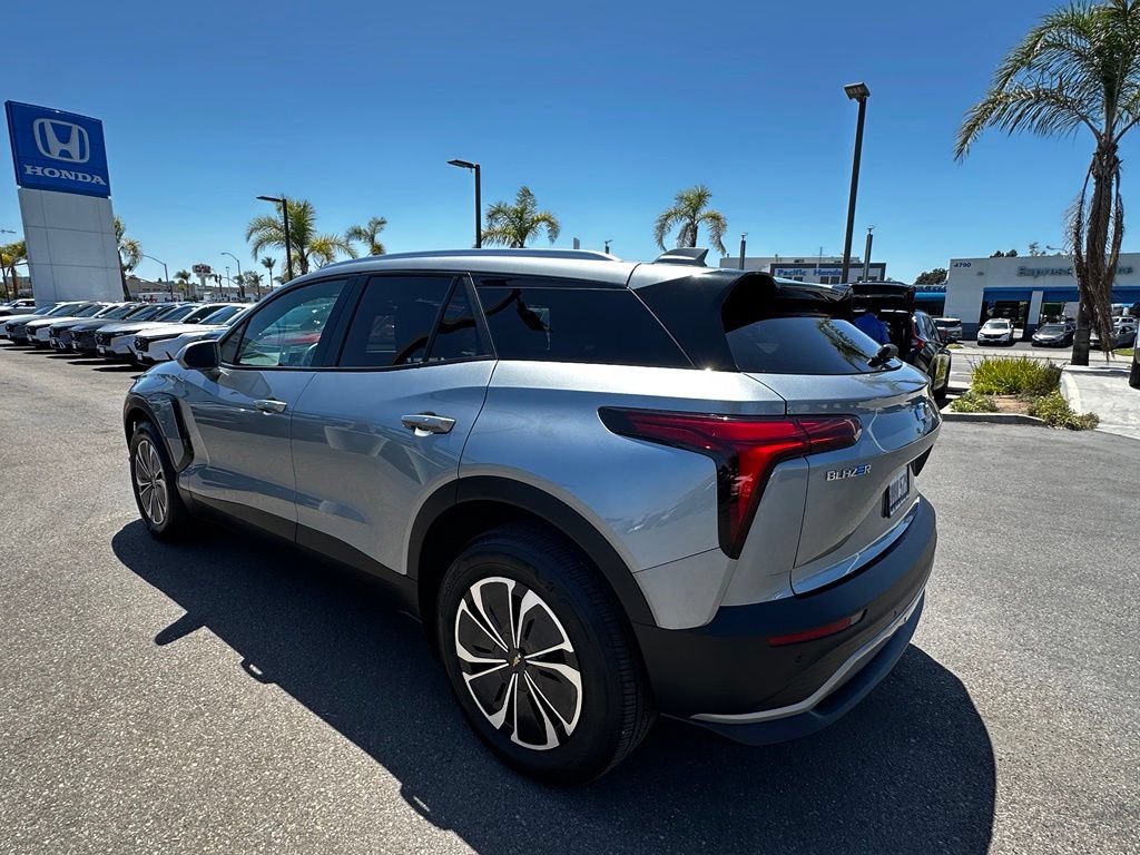 Used 2024 Chevrolet Blazer EV LT AWD/4WD image 6