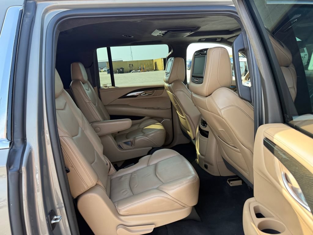 Used 2018 Cadillac Escalade ESV Platinum AWD/4WD image 41