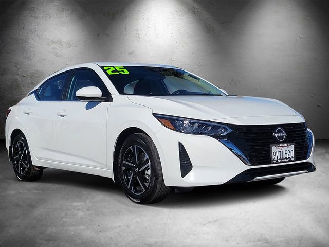 Used 2025 Nissan Sentra SV image 2
