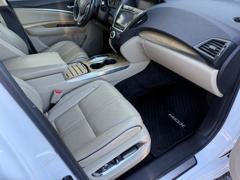 Used 2020 Acura MDX Advance Package, Low Miles, Sh image 9