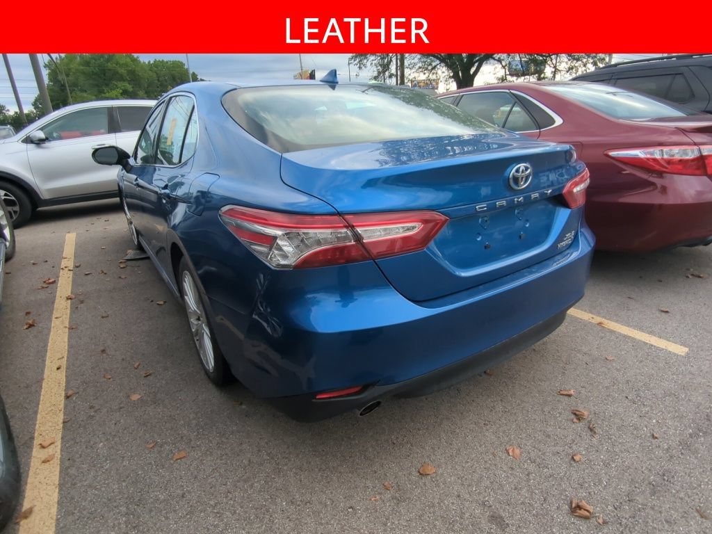 Used 2019 Toyota Camry XLE FWD image 4
