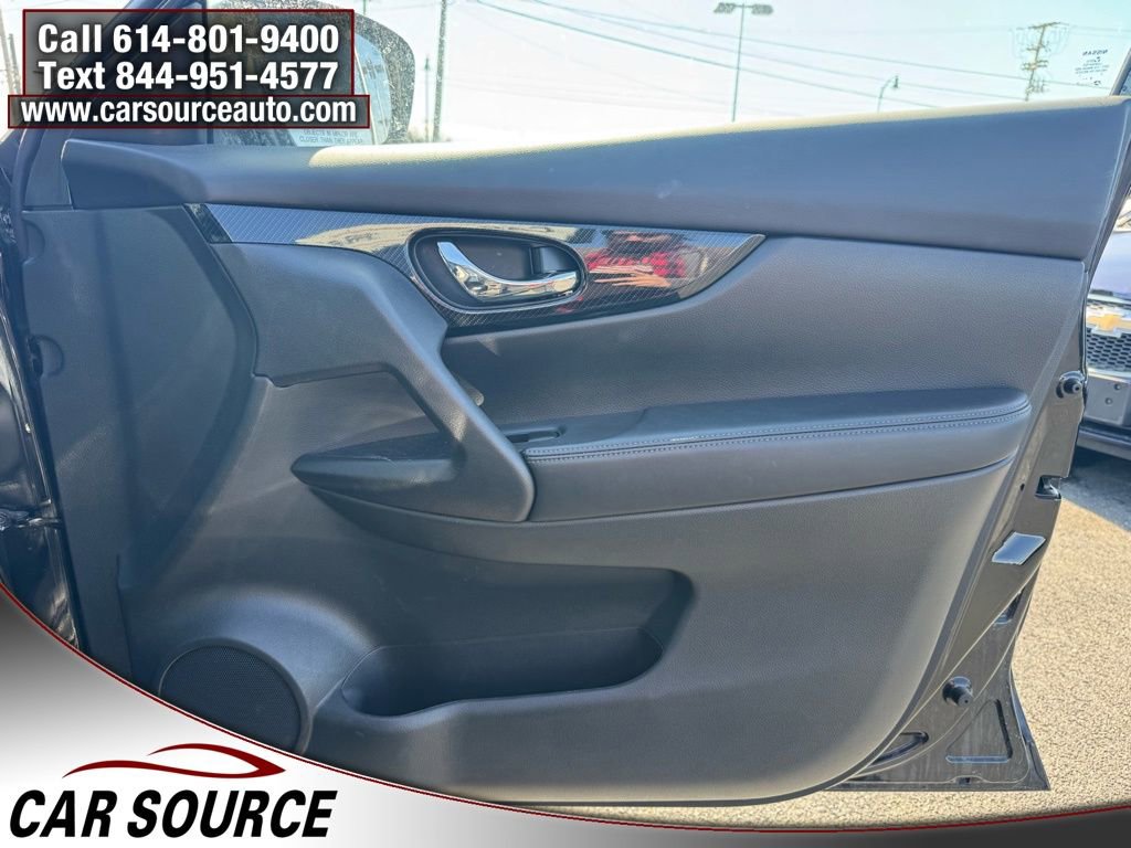 Used 2019 Nissan Rogue SL image 27