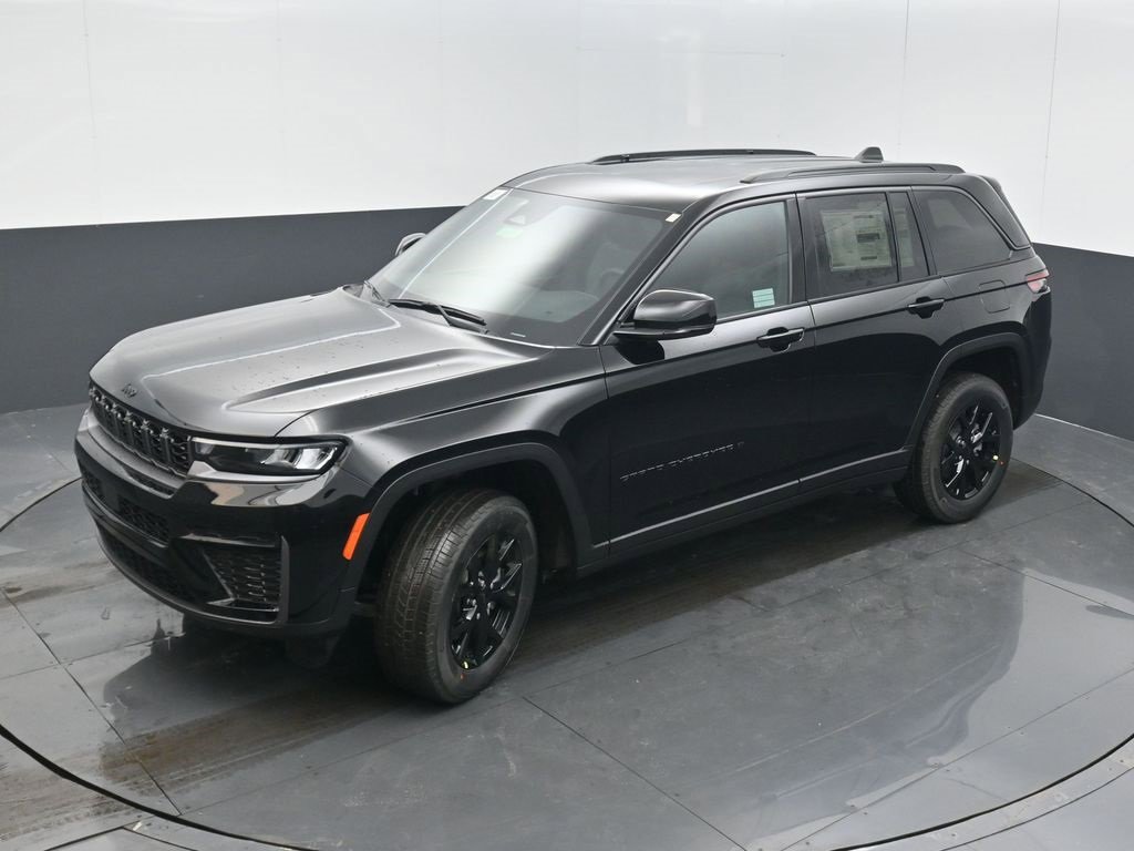 New 2026 Jeep Grand Cherokee Laredo image 40