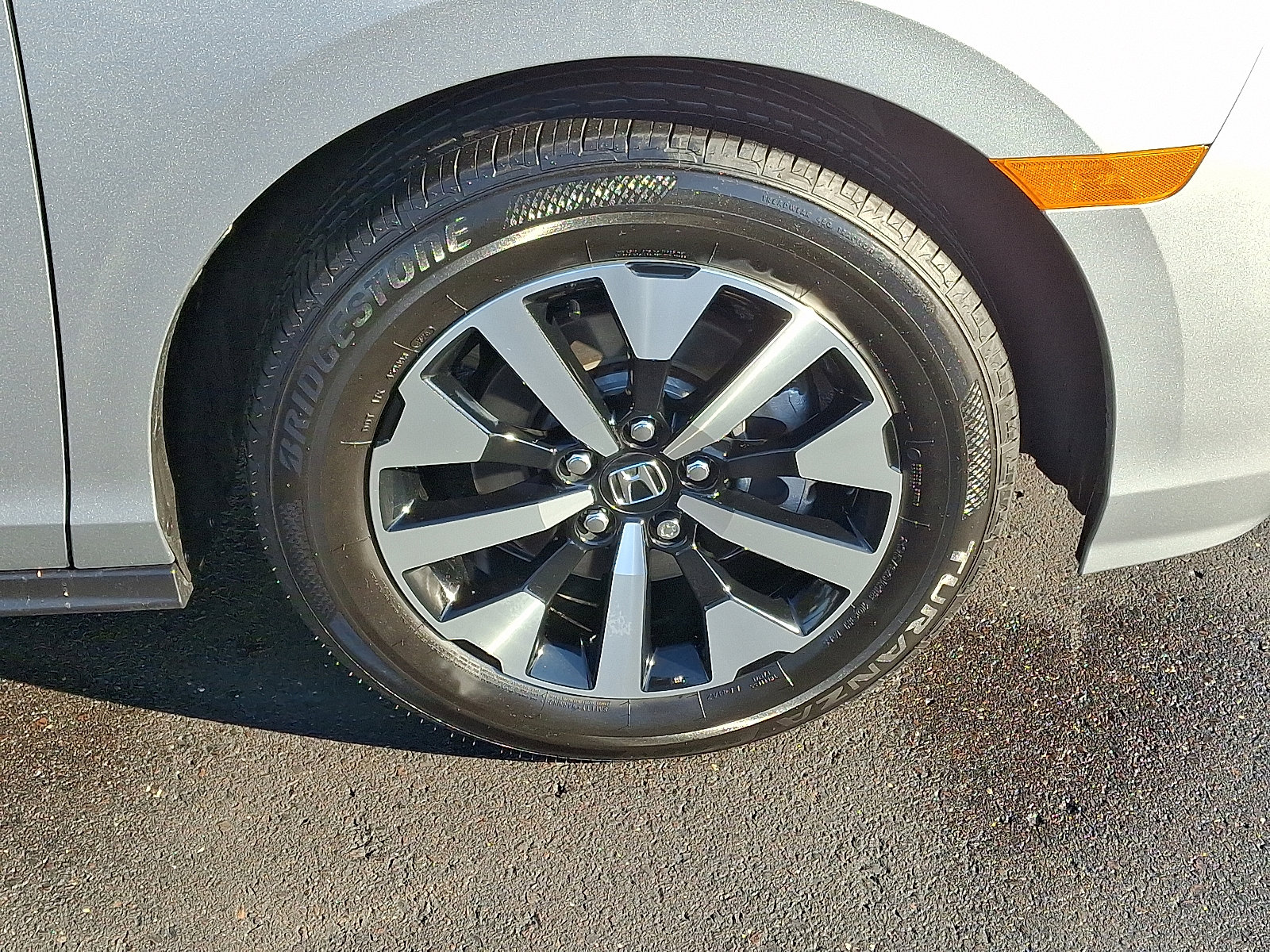 Used 2025 Honda Odyssey EX-L image 8