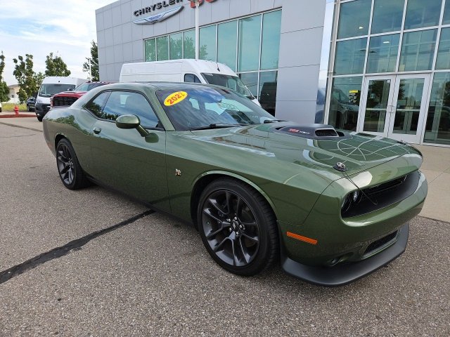 Certified 2022 Dodge Challenger R/T Scat Pack w/ Shaker Package RWD image 4