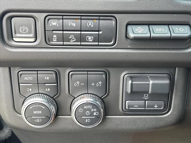 Certified 2023 GMC Yukon AT4 w/ AT4 Premium Plus Package AWD/4WD image 27