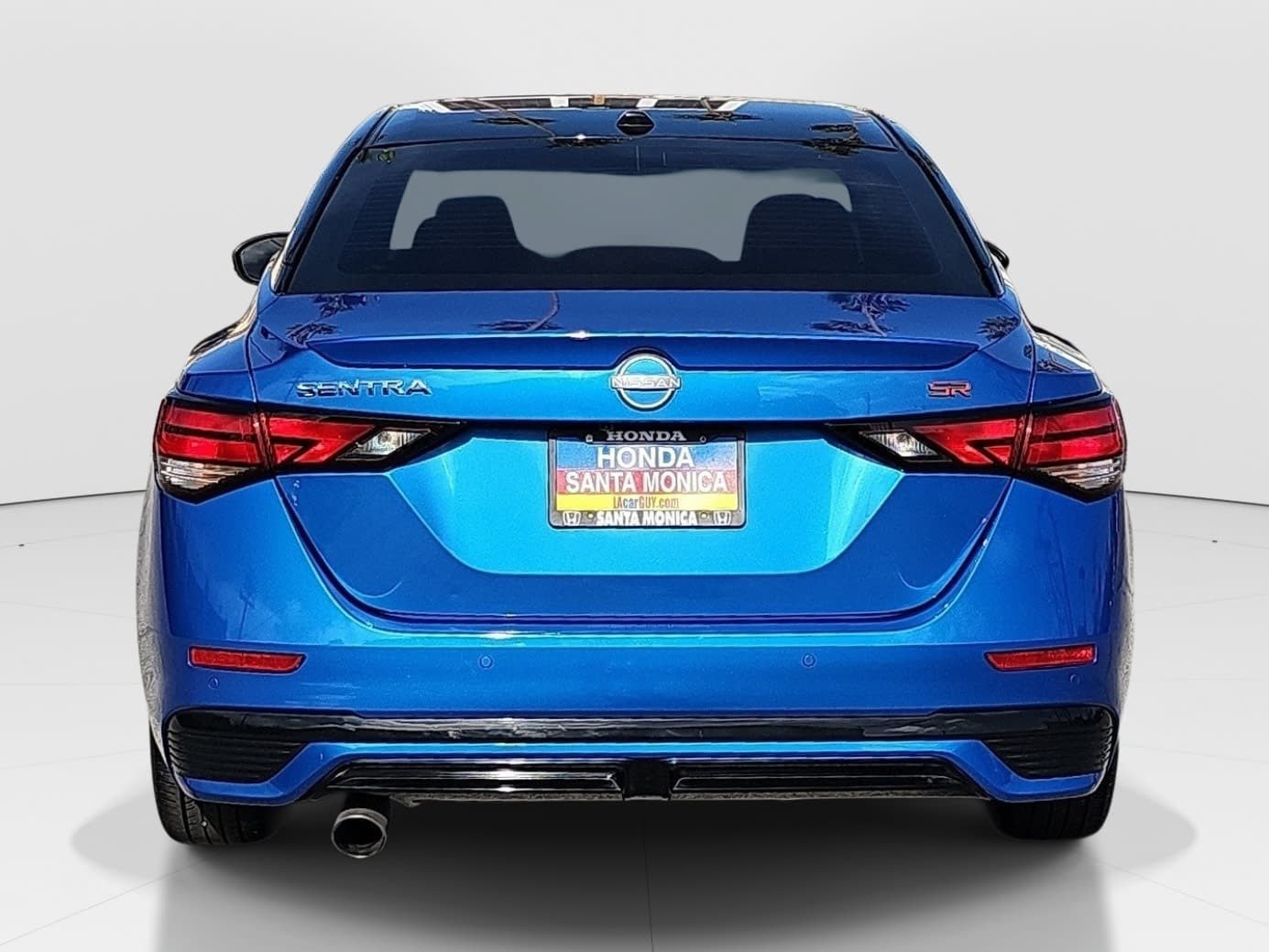 Used 2025 Nissan Sentra SR w/ SR Premium Package FWD image 6