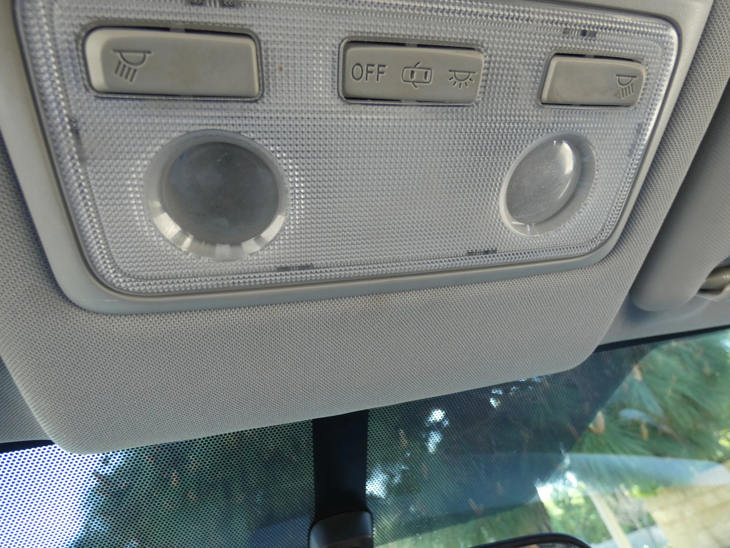 Used 2015 Toyota RAV4 LE image 66