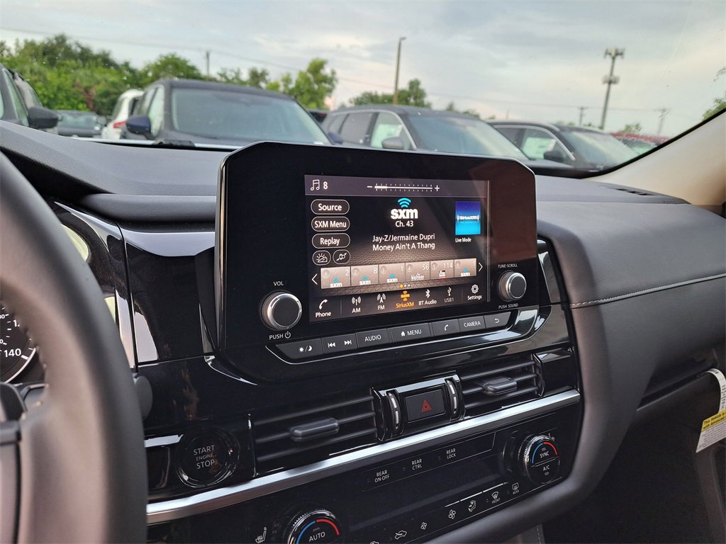 New 2025 Nissan Pathfinder SV w/ Cargo Package image 8