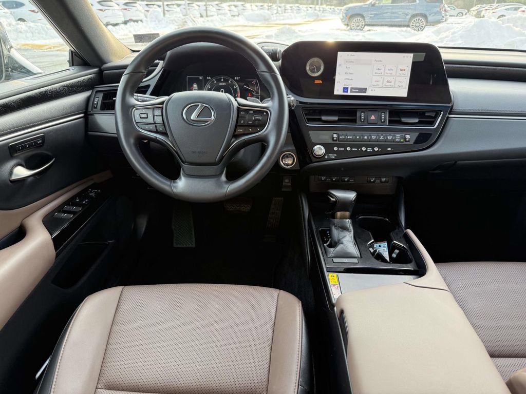 Used 2025 Lexus ES 350 Premium w/ Premium Package image 8