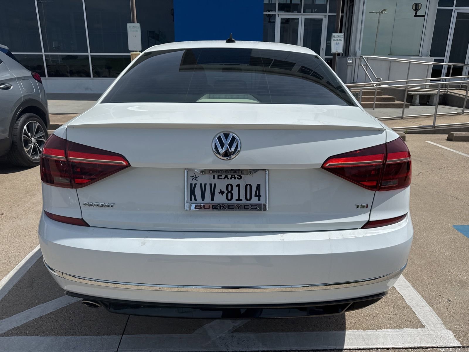 Used 2018 Volkswagen Passat 2.0T R-Line image 7