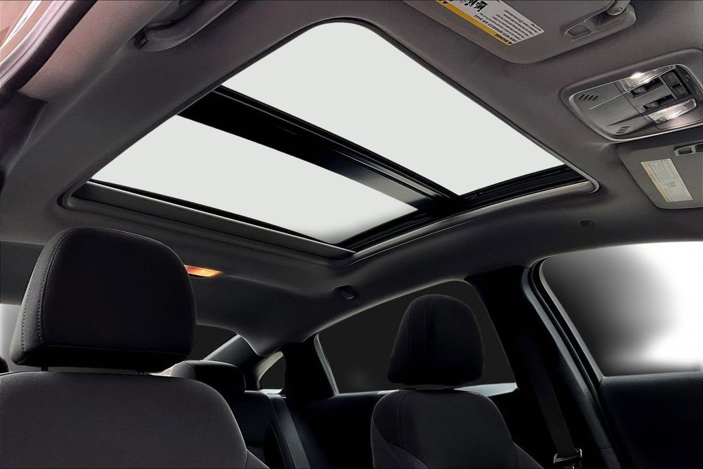 Used 2024 Chevrolet Malibu LT image 25