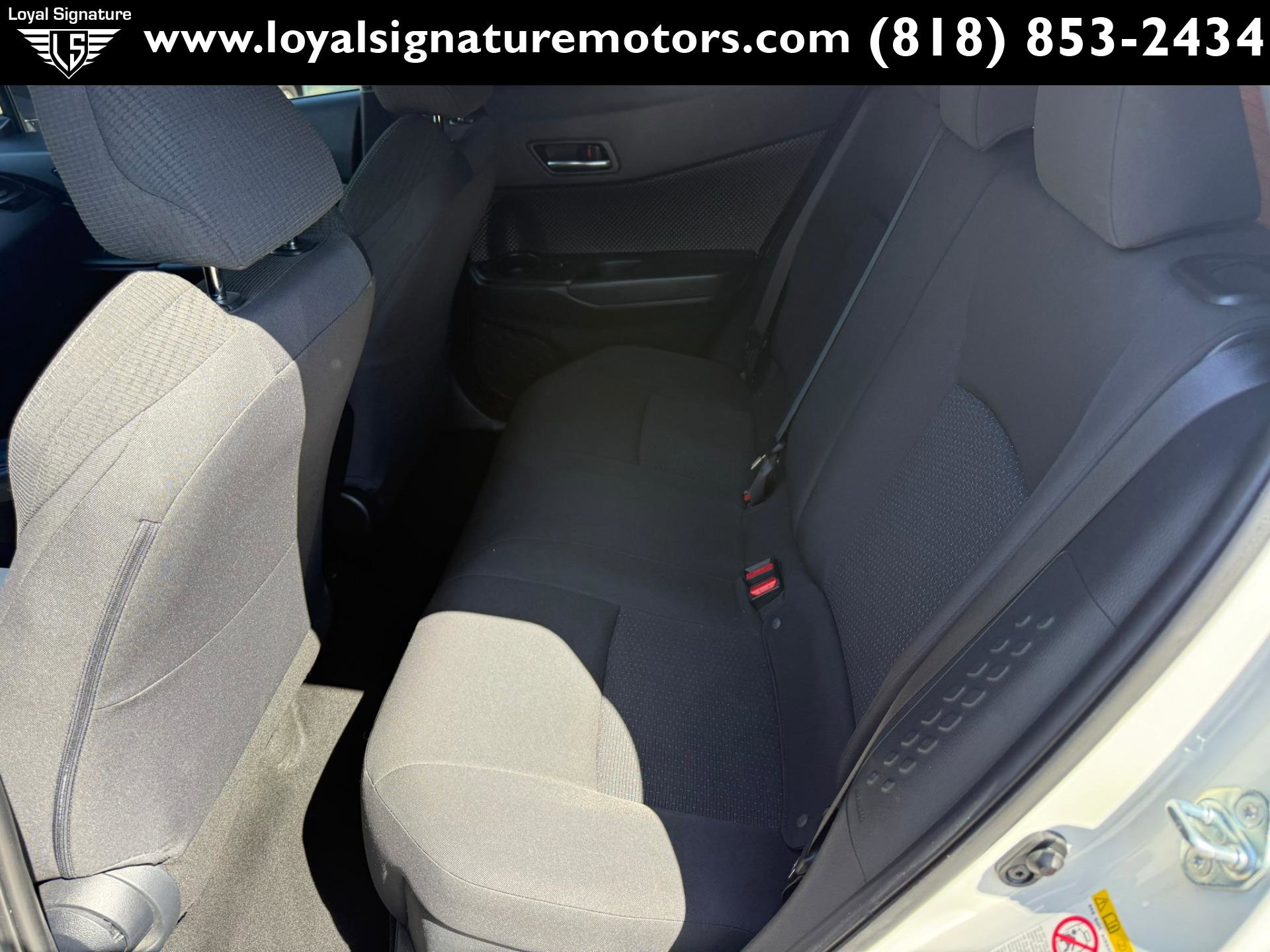 Used 2018 Toyota C-HR XLE image 11