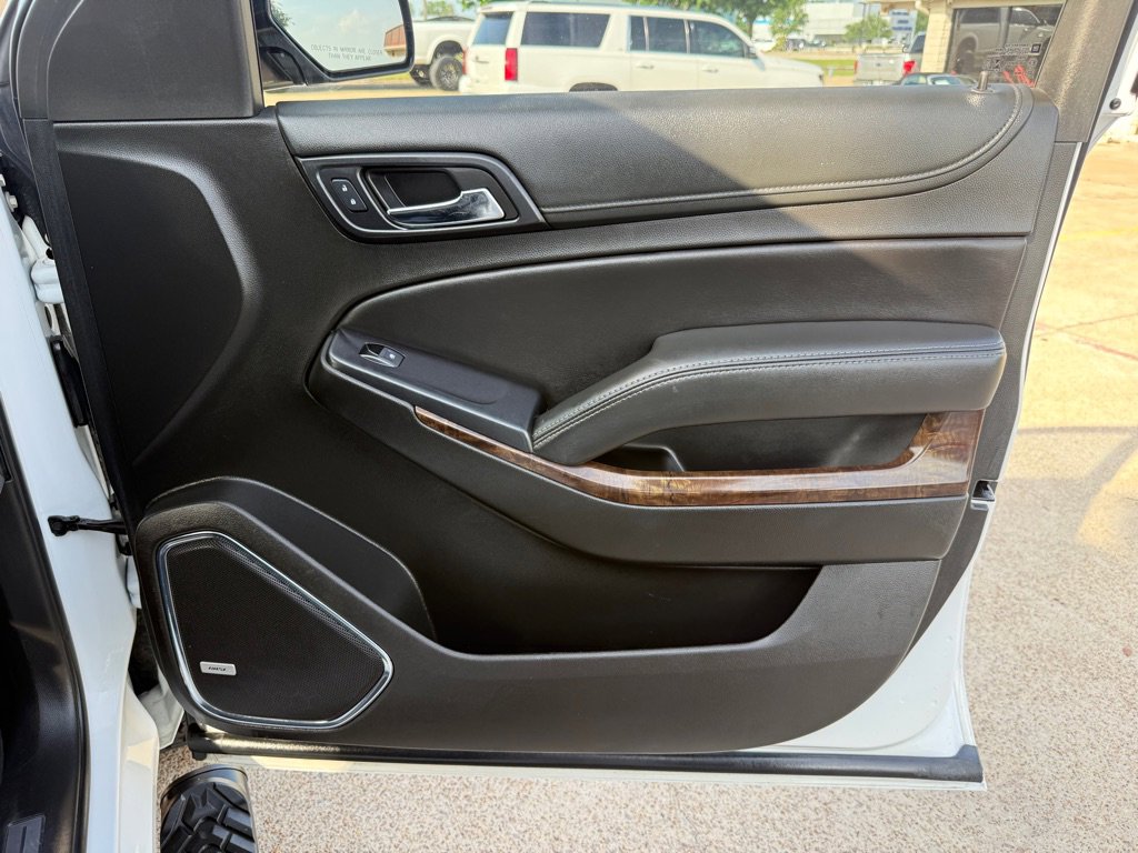 Used 2018 Chevrolet Tahoe LT w/ Off-Road Package AWD/4WD image 28