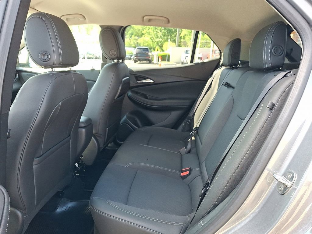 Used 2023 Buick Encore GX Select w/ Sport Touring Package FWD image 11