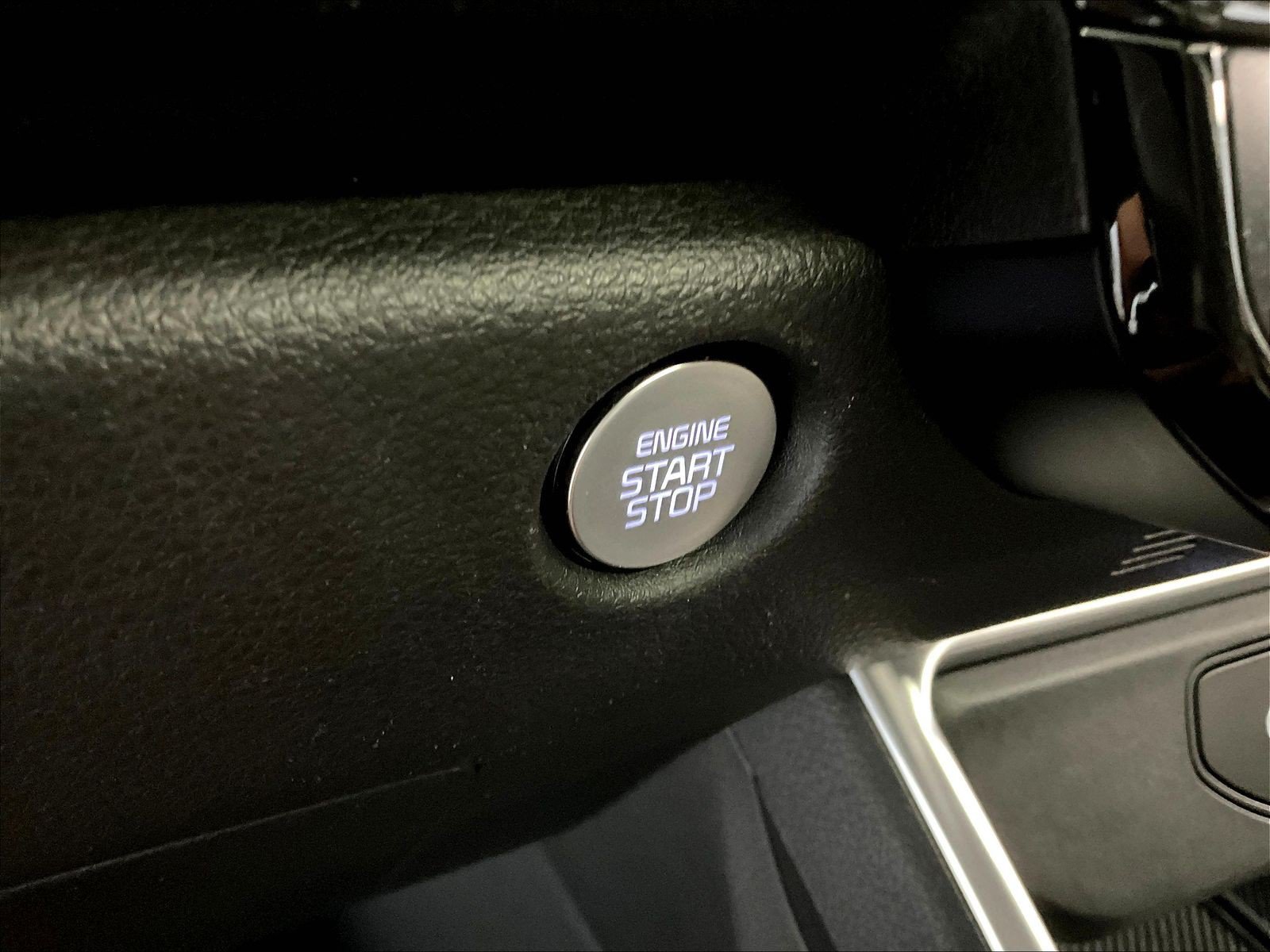 Used 2025 Kia Carnival SX Prestige FWD image 41